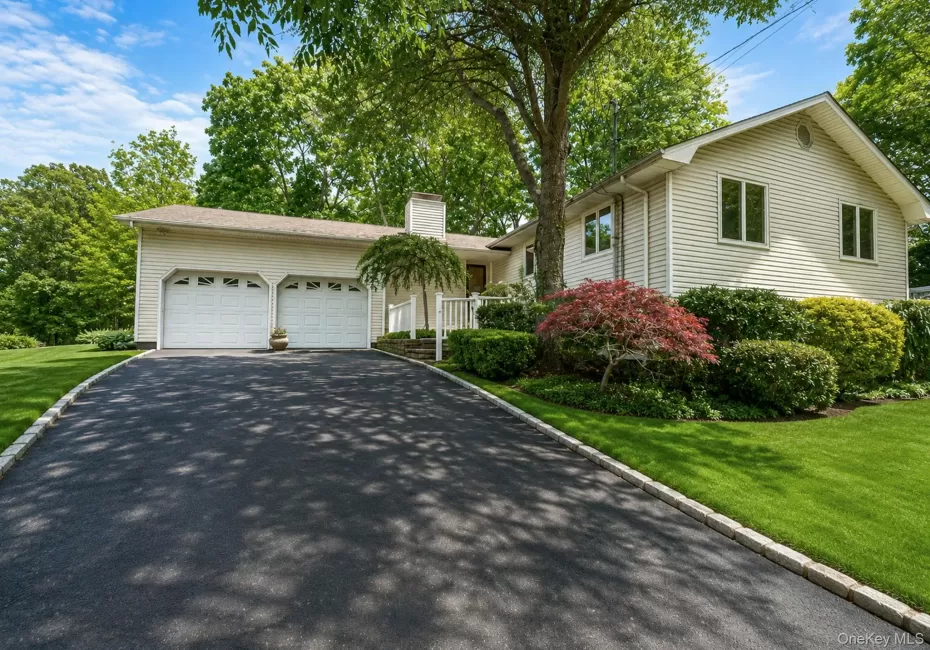 61 Ledgewood Drive, Smithtown, NY, 3 Bedrooms Bedrooms, 7 Rooms Rooms,3 BathroomsBathrooms,Residential,For Rent,Ledgewood,0,1014086 61 Ledgewood Drive, Smithtown, NY, 3 Bedrooms Bedrooms, 7 Rooms Rooms,3 BathroomsBathrooms,Residential,For Rent,Ledgewood,0,1014086