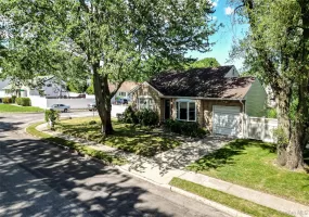 64 Grand Avenue, Babylon, NY, 3 Bedrooms Bedrooms, 6 Rooms Rooms,1 BathroomBathrooms,Residential,For Rent,Grand,0,1012779 64 Grand Avenue, Babylon, NY, 3 Bedrooms Bedrooms, 6 Rooms Rooms,1 BathroomBathrooms,Residential,For Rent,Grand,0,1012779