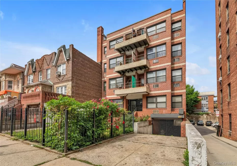 41-14 68th Street, New York, NY, 1 Bedroom Bedrooms, 4 Rooms Rooms,1 BathroomBathrooms,Residential,For Rent,68th,0,1011286 41-14 68th Street, New York, NY, 1 Bedroom Bedrooms, 4 Rooms Rooms,1 BathroomBathrooms,Residential,For Rent,68th,0,1011286