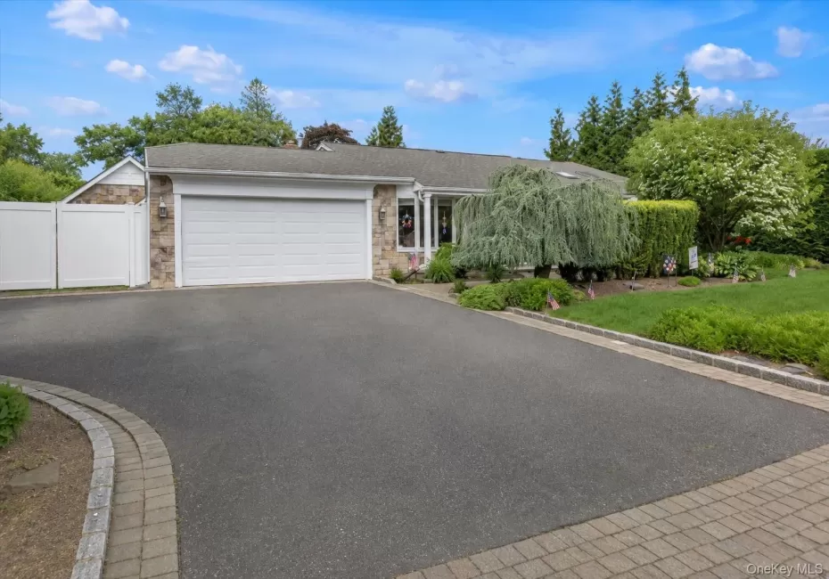 10 Elf Court, Islip, NY, 4 Bedrooms Bedrooms, 8 Rooms Rooms,2 BathroomsBathrooms,Residential,For Rent,Elf,0,1009875 10 Elf Court, Islip, NY, 4 Bedrooms Bedrooms, 8 Rooms Rooms,2 BathroomsBathrooms,Residential,For Rent,Elf,0,1009875