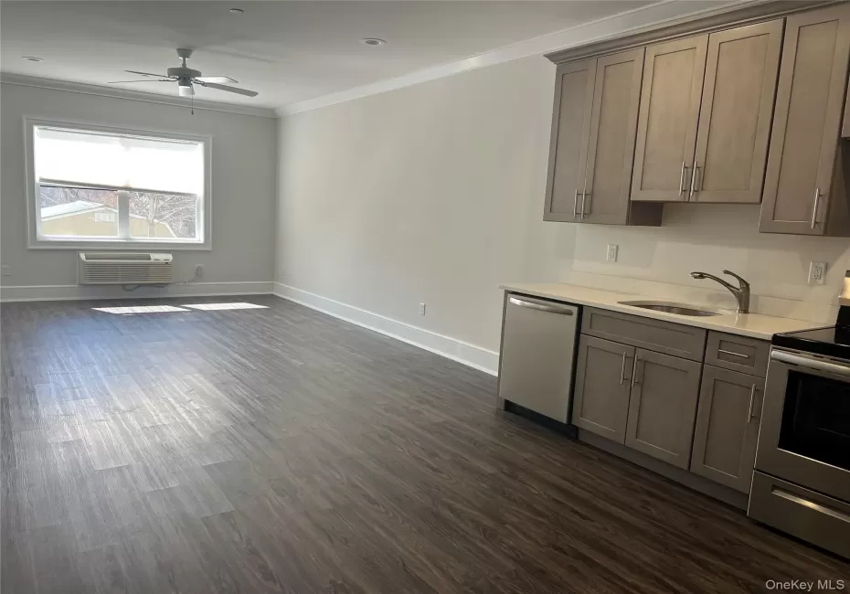 11 Farries Avenue, Warwick (town), NY, 1 Bedroom Bedrooms, 4 Rooms Rooms,1 BathroomBathrooms,Residential Lease,For Rent,Farries,0,1014351 11 Farries Avenue, Warwick (town), NY, 1 Bedroom Bedrooms, 4 Rooms Rooms,1 BathroomBathrooms,Residential Lease,For Rent,Farries,0,1014351