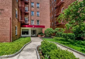 611 Palmer Road, Yonkers, NY, 2 Rooms Rooms,1 BathroomBathrooms,Residential,For Rent,Palmer,0,1012385 611 Palmer Road, Yonkers, NY, 2 Rooms Rooms,1 BathroomBathrooms,Residential,For Rent,Palmer,0,1012385