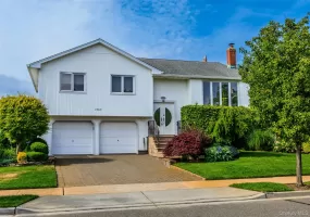 2969 Hampton Court, Hempstead, NY, 4 Bedrooms Bedrooms, 9 Rooms Rooms,2 BathroomsBathrooms,Residential,For Rent,Hampton,0,1014405 2969 Hampton Court, Hempstead, NY, 4 Bedrooms Bedrooms, 9 Rooms Rooms,2 BathroomsBathrooms,Residential,For Rent,Hampton,0,1014405