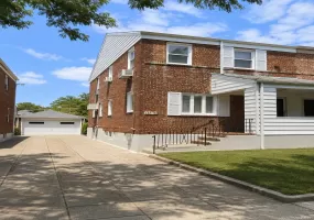 137-53 71st Avenue, New York, NY, 3 Bedrooms Bedrooms, 6 Rooms Rooms,1 BathroomBathrooms,Residential,For Rent,71st,0,1013331 137-53 71st Avenue, New York, NY, 3 Bedrooms Bedrooms, 6 Rooms Rooms,1 BathroomBathrooms,Residential,For Rent,71st,0,1013331
