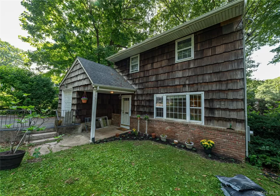 6 Glades Way, Huntington, NY, 3 Bedrooms Bedrooms, 7 Rooms Rooms,1 BathroomBathrooms,Residential,For Rent,Glades,0,1007916 6 Glades Way, Huntington, NY, 3 Bedrooms Bedrooms, 7 Rooms Rooms,1 BathroomBathrooms,Residential,For Rent,Glades,0,1007916