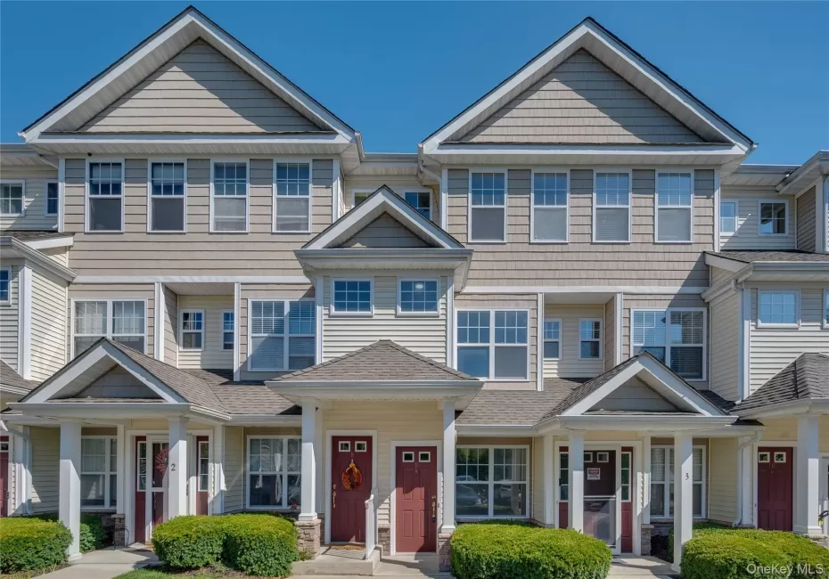19 Putters Way, Wallkill, NY, 2 Bedrooms Bedrooms, 5 Rooms Rooms,2 BathroomsBathrooms,Residential,For Rent,Putters Way,0,909310 19 Putters Way, Wallkill, NY, 2 Bedrooms Bedrooms, 5 Rooms Rooms,2 BathroomsBathrooms,Residential,For Rent,Putters Way,0,909310