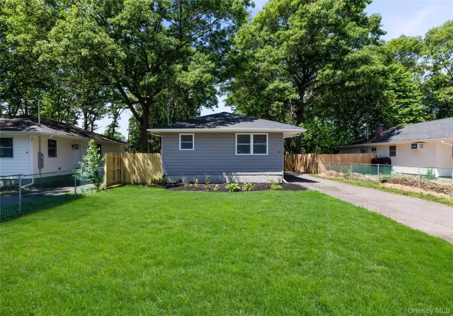 43 Grand Avenue, Brookhaven, NY, 3 Bedrooms Bedrooms, 5 Rooms Rooms,1 BathroomBathrooms,Residential,For Rent,Grand,0,982437 43 Grand Avenue, Brookhaven, NY, 3 Bedrooms Bedrooms, 5 Rooms Rooms,1 BathroomBathrooms,Residential,For Rent,Grand,0,982437