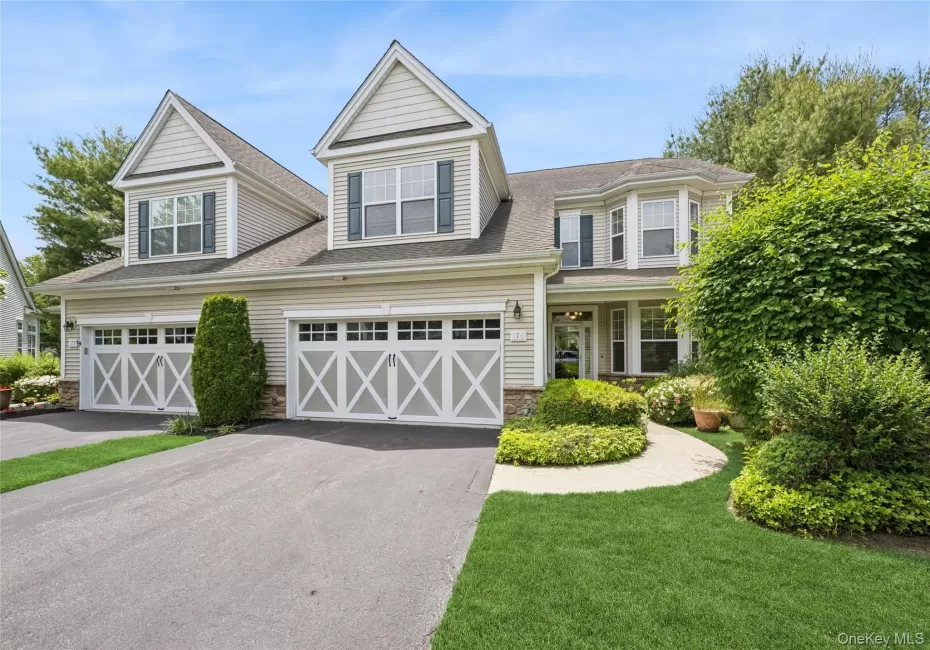 176 Melody Court, Brookhaven, NY, 2 Bedrooms Bedrooms, 10 Rooms Rooms,2 BathroomsBathrooms,Residential,For Rent,Melody,0,1014477 176 Melody Court, Brookhaven, NY, 2 Bedrooms Bedrooms, 10 Rooms Rooms,2 BathroomsBathrooms,Residential,For Rent,Melody,0,1014477