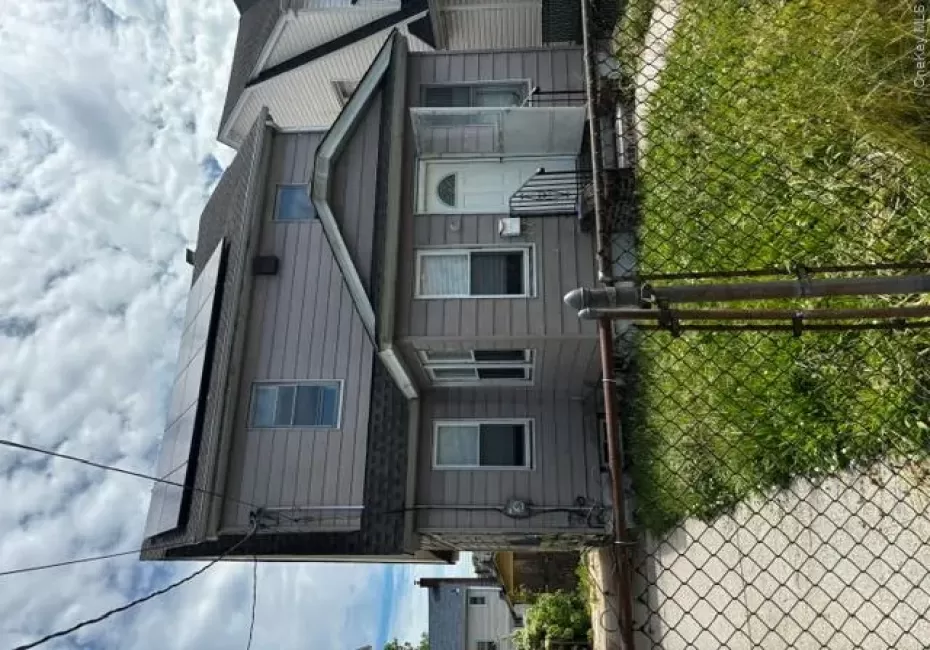 191-40 112th Road, New York, NY, 3 Bedrooms Bedrooms, 8 Rooms Rooms,1 BathroomBathrooms,Residential,For Rent,112th,0,1014421 191-40 112th Road, New York, NY, 3 Bedrooms Bedrooms, 8 Rooms Rooms,1 BathroomBathrooms,Residential,For Rent,112th,0,1014421