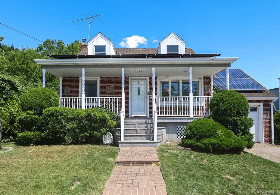 20 Clearwater Road, Babylon, NY, 4 Bedrooms Bedrooms, 7 Rooms Rooms,2 BathroomsBathrooms,Residential,For Rent,Clearwater,0,1013669 20 Clearwater Road, Babylon, NY, 4 Bedrooms Bedrooms, 7 Rooms Rooms,2 BathroomsBathrooms,Residential,For Rent,Clearwater,0,1013669