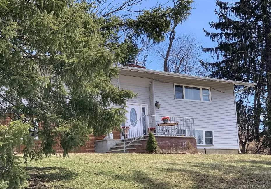Multi-family Raised Ranch on 2 Acres in Arlington School District. Utilities Included. Multi-family Raised Ranch on 2 Acres in Arlington School District. Utilities Included.