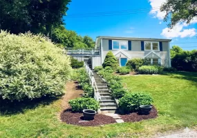 56 Vails Lakeshore Drive, Southeast, NY, 4 Bedrooms Bedrooms, 7 Rooms Rooms,3 BathroomsBathrooms,Residential,For Rent,Vails Lakeshore,0,1007732 56 Vails Lakeshore Drive, Southeast, NY, 4 Bedrooms Bedrooms, 7 Rooms Rooms,3 BathroomsBathrooms,Residential,For Rent,Vails Lakeshore,0,1007732