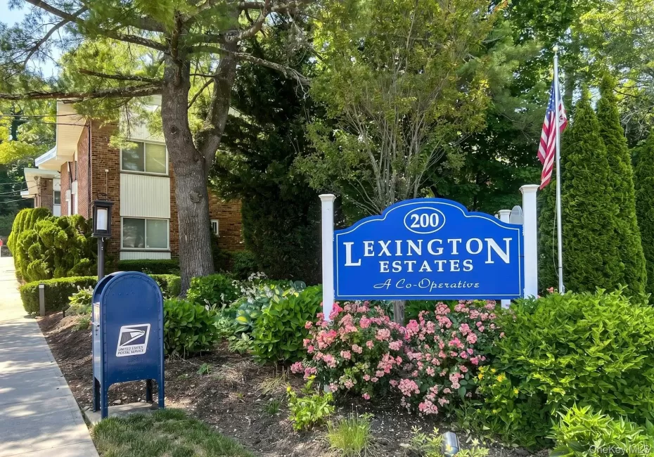 200 Lexington Avenue, Oyster Bay, NY, 1 Bedroom Bedrooms, 4 Rooms Rooms,1 BathroomBathrooms,Residential,For Rent,Lexington,0,1013323 200 Lexington Avenue, Oyster Bay, NY, 1 Bedroom Bedrooms, 4 Rooms Rooms,1 BathroomBathrooms,Residential,For Rent,Lexington,0,1013323