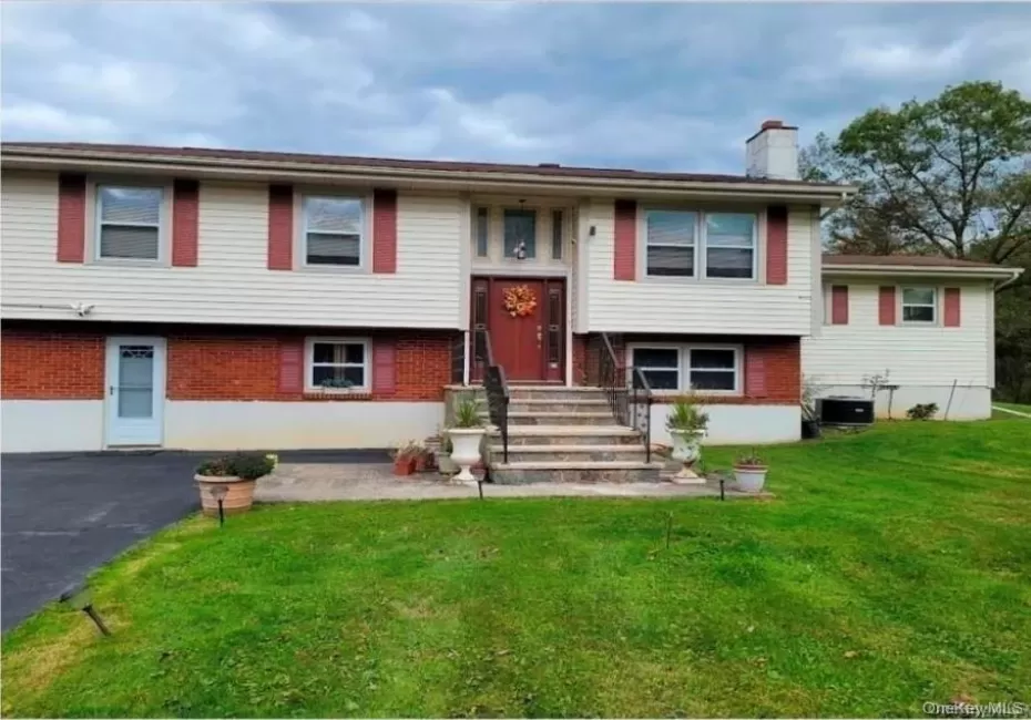 2115 Route 55, Beekman, NY, 3 Bedrooms Bedrooms, 7 Rooms Rooms,1 BathroomBathrooms,Residential Lease,For Rent,Route 55,0,1014720 2115 Route 55, Beekman, NY, 3 Bedrooms Bedrooms, 7 Rooms Rooms,1 BathroomBathrooms,Residential Lease,For Rent,Route 55,0,1014720