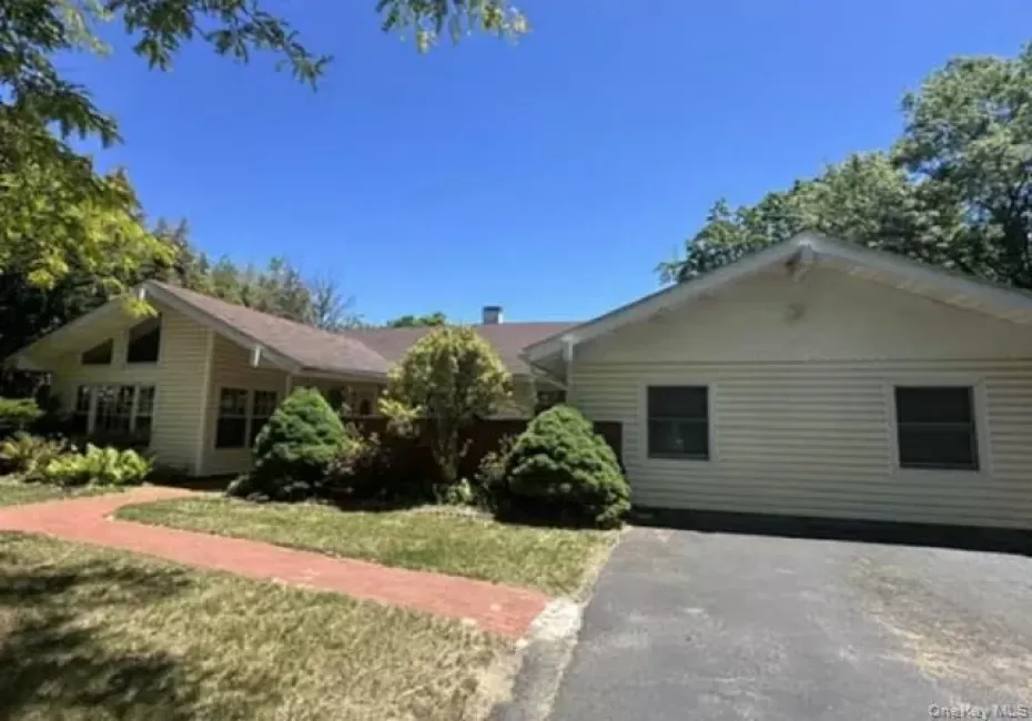 46 Andover Drive, Brookhaven, NY, 3 Bedrooms Bedrooms, 7 Rooms Rooms,2 BathroomsBathrooms,Residential,For Rent,Andover,0,1014564 46 Andover Drive, Brookhaven, NY, 3 Bedrooms Bedrooms, 7 Rooms Rooms,2 BathroomsBathrooms,Residential,For Rent,Andover,0,1014564