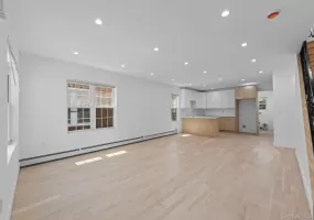 13764 Westgate Street, New York, NY, 3 Bedrooms Bedrooms, 8 Rooms Rooms,3 BathroomsBathrooms,Residential,For Rent,Westgate,0,1014629 13764 Westgate Street, New York, NY, 3 Bedrooms Bedrooms, 8 Rooms Rooms,3 BathroomsBathrooms,Residential,For Rent,Westgate,0,1014629