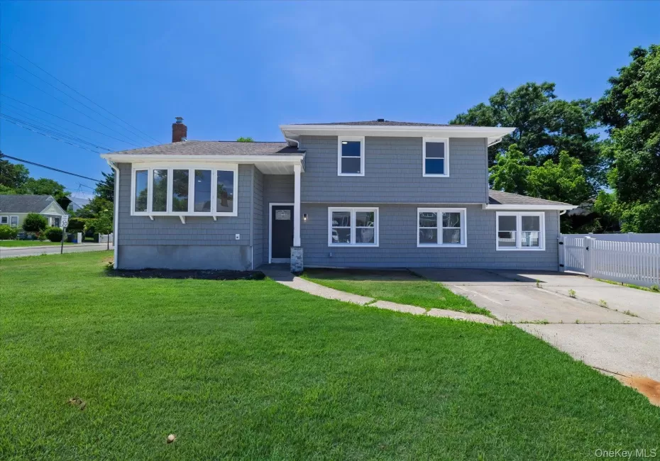 62 Alhambra Road, Hempstead, NY, 5 Bedrooms Bedrooms, 13 Rooms Rooms,4 BathroomsBathrooms,Residential,For Rent,Alhambra,0,1014658 62 Alhambra Road, Hempstead, NY, 5 Bedrooms Bedrooms, 13 Rooms Rooms,4 BathroomsBathrooms,Residential,For Rent,Alhambra,0,1014658