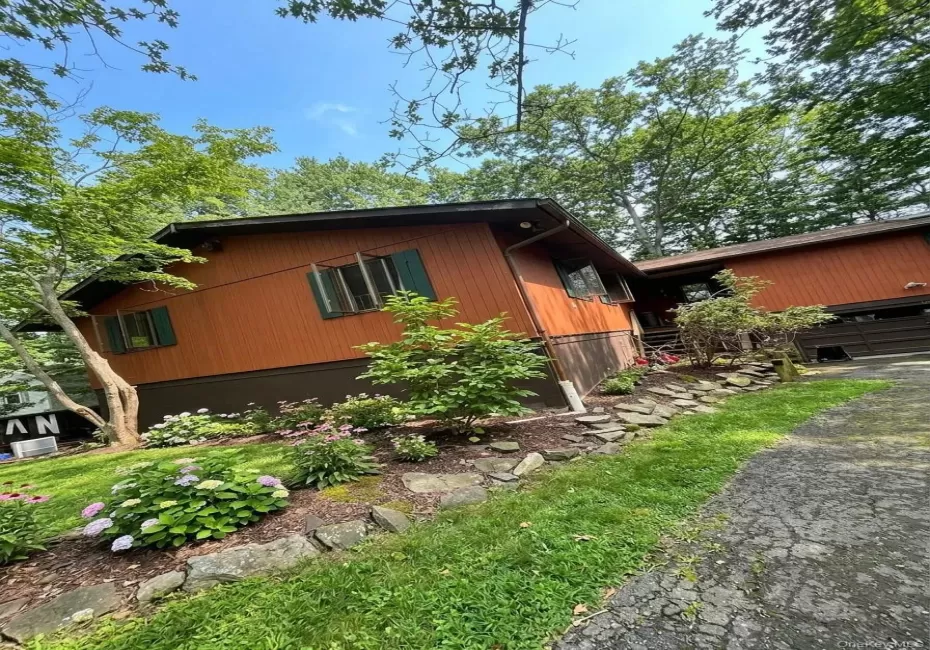 36 Pebble Path, Thompson, NY, 3 Bedrooms Bedrooms, 7 Rooms Rooms,3 BathroomsBathrooms,Residential,For Rent,Pebble,0,1005426 36 Pebble Path, Thompson, NY, 3 Bedrooms Bedrooms, 7 Rooms Rooms,3 BathroomsBathrooms,Residential,For Rent,Pebble,0,1005426