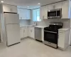 82 Hickory Road, North Hempstead, NY, 2 Bedrooms Bedrooms, 4 Rooms Rooms,1 BathroomBathrooms,Residential Lease,For Rent,Hickory,0,1009614 82 Hickory Road, North Hempstead, NY, 2 Bedrooms Bedrooms, 4 Rooms Rooms,1 BathroomBathrooms,Residential Lease,For Rent,Hickory,0,1009614