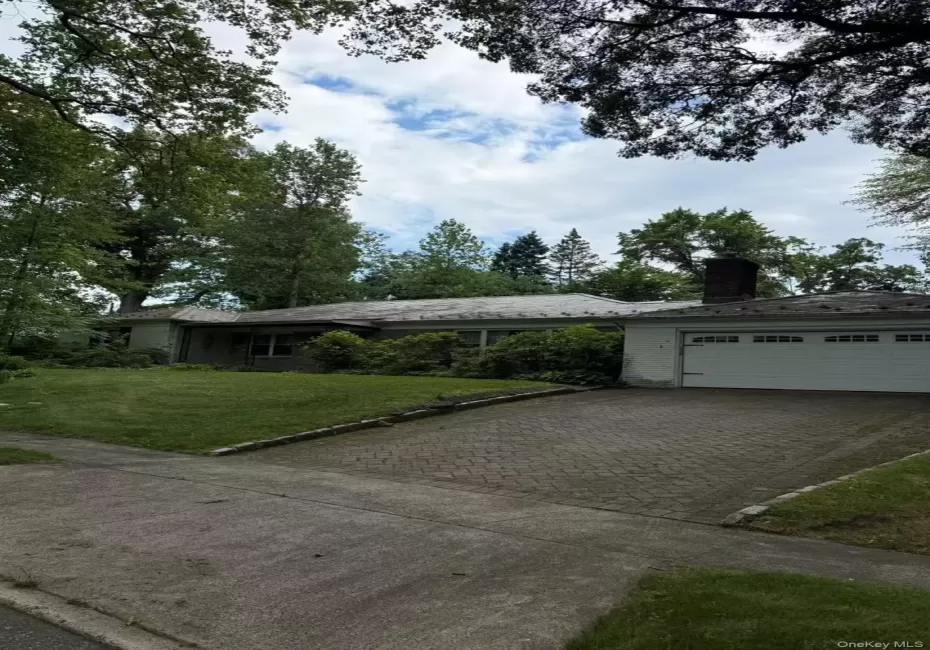 10 Hempton Road, North Hempstead, NY, 4 Bedrooms Bedrooms, 7 Rooms Rooms,4 BathroomsBathrooms,Residential Lease,For Rent,Hempton,0,1015000 10 Hempton Road, North Hempstead, NY, 4 Bedrooms Bedrooms, 7 Rooms Rooms,4 BathroomsBathrooms,Residential Lease,For Rent,Hempton,0,1015000