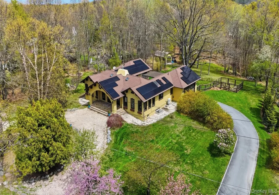 47 Willow Drive, Beekman, NY, 3 Bedrooms Bedrooms, 6 Rooms Rooms,2 BathroomsBathrooms,Residential,For Rent,Willow,0,KEY990794 47 Willow Drive, Beekman, NY, 3 Bedrooms Bedrooms, 6 Rooms Rooms,2 BathroomsBathrooms,Residential,For Rent,Willow,0,KEY990794