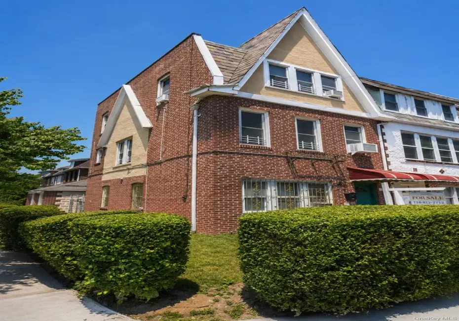9701 69th Avenue, New York, NY, 5 Bedrooms Bedrooms, 8 Rooms Rooms,2 BathroomsBathrooms,Residential,For Rent,69th,0,964358 9701 69th Avenue, New York, NY, 5 Bedrooms Bedrooms, 8 Rooms Rooms,2 BathroomsBathrooms,Residential,For Rent,69th,0,964358