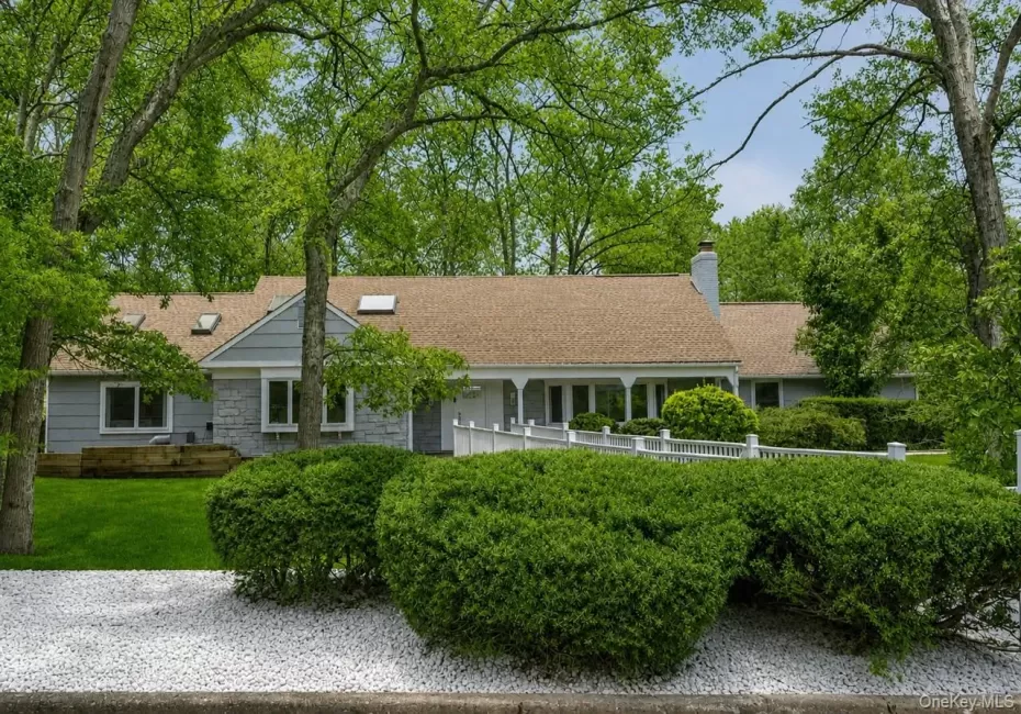 2 Westbourne Lane, Huntington, NY, 5 Bedrooms Bedrooms, 9 Rooms Rooms,3 BathroomsBathrooms,Residential,For Rent,Westbourne,0,962150 2 Westbourne Lane, Huntington, NY, 5 Bedrooms Bedrooms, 9 Rooms Rooms,3 BathroomsBathrooms,Residential,For Rent,Westbourne,0,962150