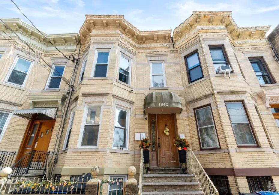 1842 Norman Street, New York, NY, 5 Bedrooms Bedrooms, 14 Rooms Rooms,2 BathroomsBathrooms,Residential,For Rent,Norman,0,979640 1842 Norman Street, New York, NY, 5 Bedrooms Bedrooms, 14 Rooms Rooms,2 BathroomsBathrooms,Residential,For Rent,Norman,0,979640