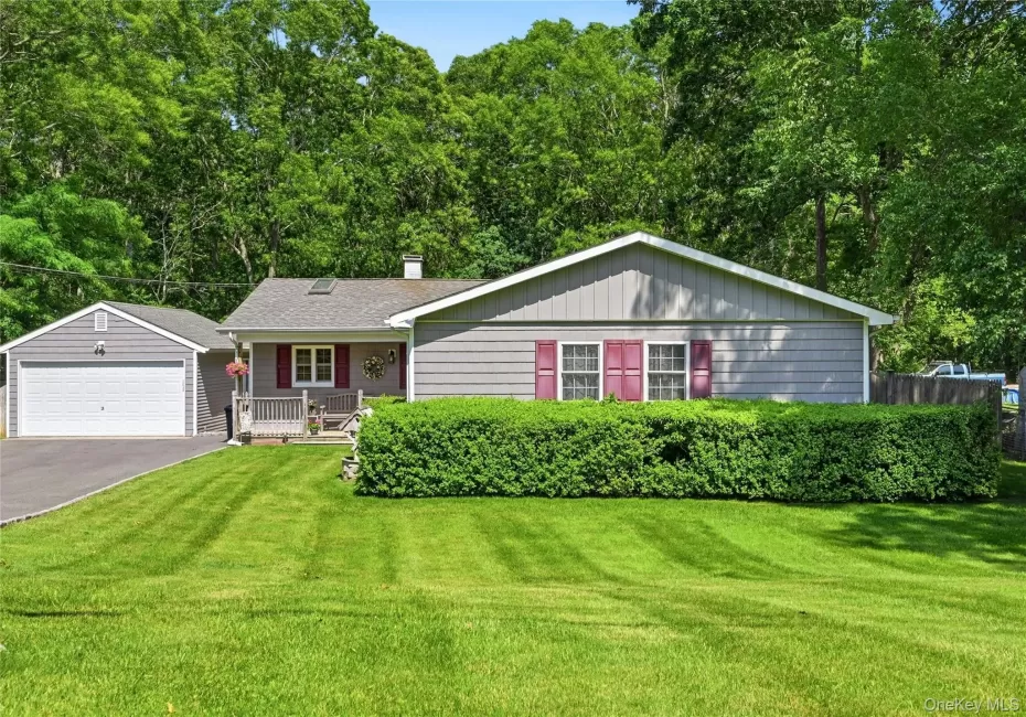 480 Sleepy Hollow Drive, Brookhaven, NY, 3 Bedrooms Bedrooms, 8 Rooms Rooms,1 BathroomBathrooms,Residential,For Rent,Sleepy Hollow,0,1011371 480 Sleepy Hollow Drive, Brookhaven, NY, 3 Bedrooms Bedrooms, 8 Rooms Rooms,1 BathroomBathrooms,Residential,For Rent,Sleepy Hollow,0,1011371