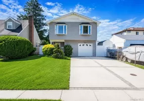 233 Alhambra Avenue, Babylon, NY, 4 Bedrooms Bedrooms, 8 Rooms Rooms,2 BathroomsBathrooms,Residential,For Rent,Alhambra,0,1012884 233 Alhambra Avenue, Babylon, NY, 4 Bedrooms Bedrooms, 8 Rooms Rooms,2 BathroomsBathrooms,Residential,For Rent,Alhambra,0,1012884