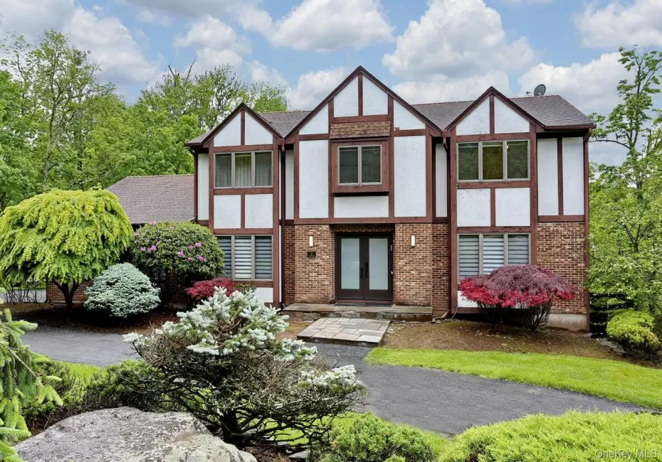 3 Larissa Court, Ramapo, NY, 6 Bedrooms Bedrooms, 14 Rooms Rooms,4 BathroomsBathrooms,Residential,For Rent,Larissa,0,1014280 3 Larissa Court, Ramapo, NY, 6 Bedrooms Bedrooms, 14 Rooms Rooms,4 BathroomsBathrooms,Residential,For Rent,Larissa,0,1014280