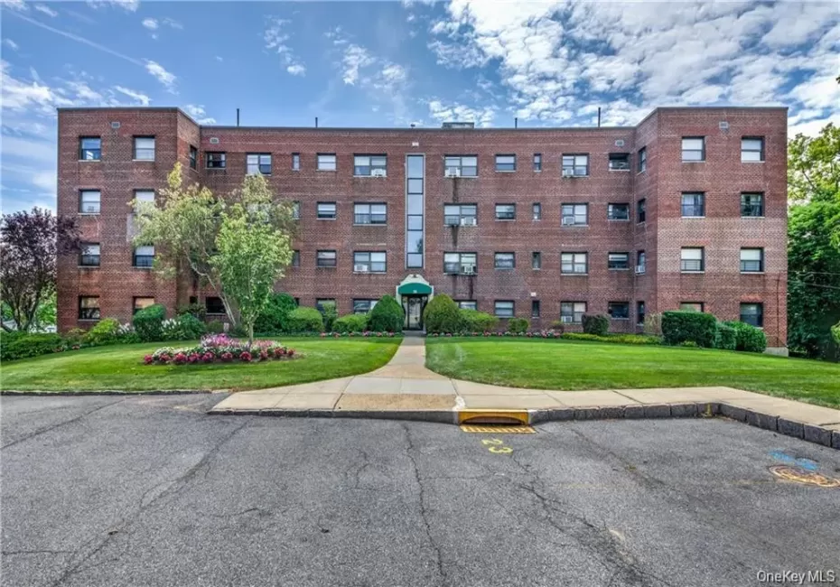 35 SHADY GLEN Court, New Rochelle, NY, 1 Bedroom Bedrooms, 4 Rooms Rooms,1 BathroomBathrooms,Residential,For Rent,SHADY GLEN,0,1011440 35 SHADY GLEN Court, New Rochelle, NY, 1 Bedroom Bedrooms, 4 Rooms Rooms,1 BathroomBathrooms,Residential,For Rent,SHADY GLEN,0,1011440
