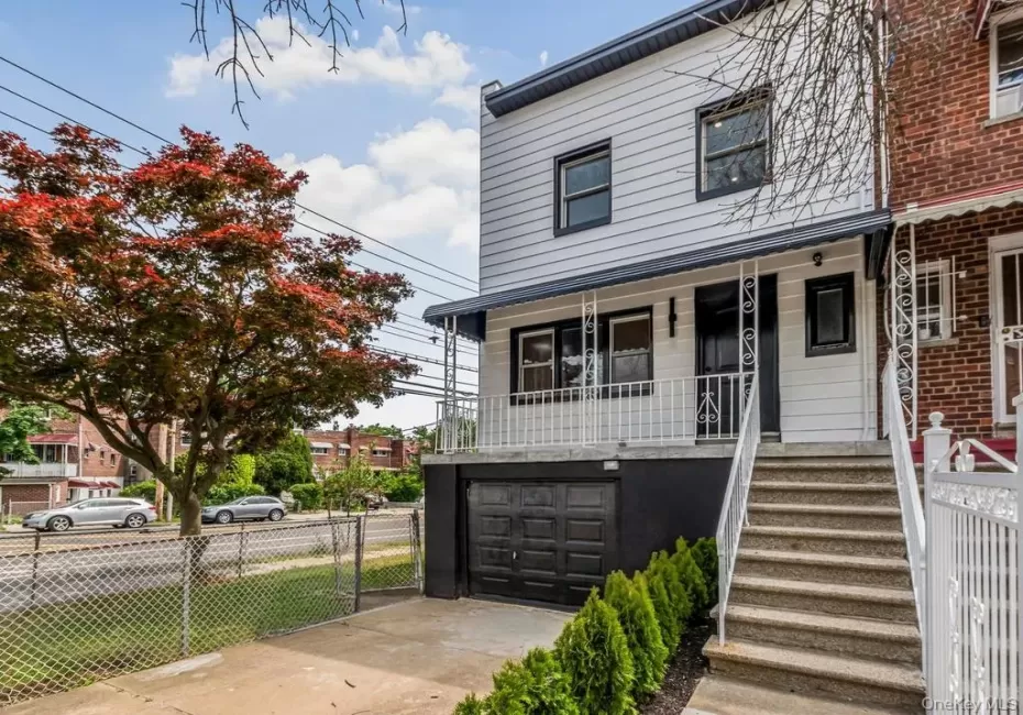 1066 219th Street, New York, NY, 3 Bedrooms Bedrooms, 9 Rooms Rooms,2 BathroomsBathrooms,Residential,For Rent,219th,0,1007312 1066 219th Street, New York, NY, 3 Bedrooms Bedrooms, 9 Rooms Rooms,2 BathroomsBathrooms,Residential,For Rent,219th,0,1007312