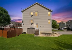 70 Peach Place, Middletown, NY, 3 Bedrooms Bedrooms, 7 Rooms Rooms,2 BathroomsBathrooms,Residential,For Rent,Peach,0,1014371 70 Peach Place, Middletown, NY, 3 Bedrooms Bedrooms, 7 Rooms Rooms,2 BathroomsBathrooms,Residential,For Rent,Peach,0,1014371