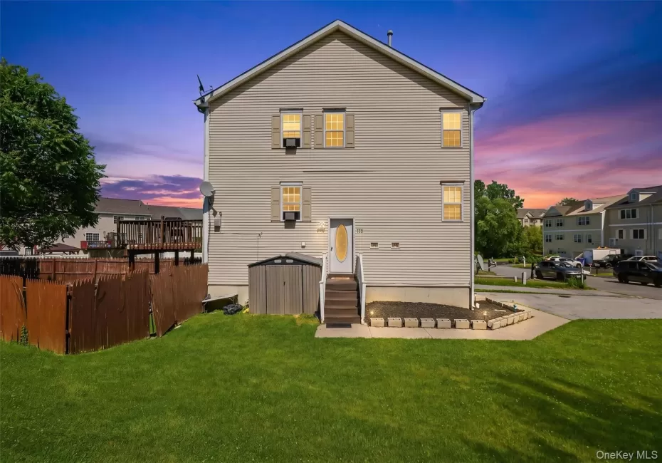 70 Peach Place, Middletown, NY, 3 Bedrooms Bedrooms, 7 Rooms Rooms,2 BathroomsBathrooms,Residential,For Rent,Peach,0,1014371 70 Peach Place, Middletown, NY, 3 Bedrooms Bedrooms, 7 Rooms Rooms,2 BathroomsBathrooms,Residential,For Rent,Peach,0,1014371