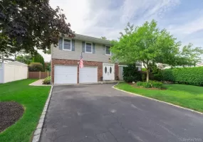 19 Knoll Lane, Smithtown, NY, 4 Bedrooms Bedrooms, 8 Rooms Rooms,2 BathroomsBathrooms,Residential,For Rent,Knoll,0,1009532 19 Knoll Lane, Smithtown, NY, 4 Bedrooms Bedrooms, 8 Rooms Rooms,2 BathroomsBathrooms,Residential,For Rent,Knoll,0,1009532