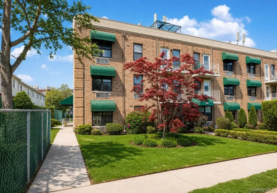 Welcome to 490 Clove Road!! Welcome to 490 Clove Road!!