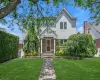 121 Strattford Road, North Hempstead, NY, 4 Bedrooms Bedrooms, 10 Rooms Rooms,2 BathroomsBathrooms,Residential,For Rent,Strattford,0,1013278 121 Strattford Road, North Hempstead, NY, 4 Bedrooms Bedrooms, 10 Rooms Rooms,2 BathroomsBathrooms,Residential,For Rent,Strattford,0,1013278