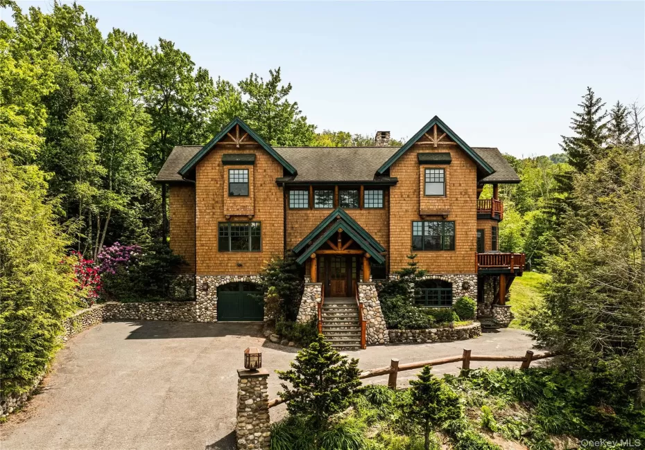 6 White Way, Windham, NY, 5 Bedrooms Bedrooms, 12 Rooms Rooms,7 BathroomsBathrooms,Residential,For Rent,White,0,1014177 6 White Way, Windham, NY, 5 Bedrooms Bedrooms, 12 Rooms Rooms,7 BathroomsBathrooms,Residential,For Rent,White,0,1014177