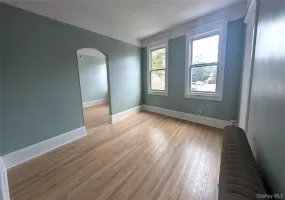 632 Middle Neck Road, North Hempstead, NY, 3 Bedrooms Bedrooms, 6 Rooms Rooms,1 BathroomBathrooms,Residential Lease,For Rent,Middle Neck,0,1013530 632 Middle Neck Road, North Hempstead, NY, 3 Bedrooms Bedrooms, 6 Rooms Rooms,1 BathroomBathrooms,Residential Lease,For Rent,Middle Neck,0,1013530