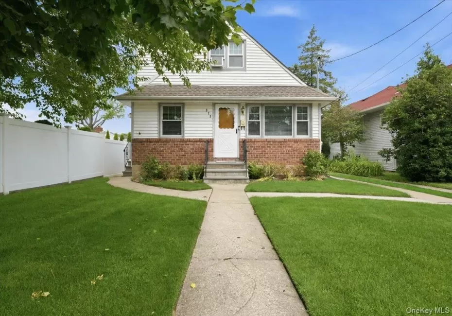 358 Langley Avenue, Hempstead, NY, 4 Bedrooms Bedrooms, 7 Rooms Rooms,2 BathroomsBathrooms,Residential,For Rent,Langley,0,1013757 358 Langley Avenue, Hempstead, NY, 4 Bedrooms Bedrooms, 7 Rooms Rooms,2 BathroomsBathrooms,Residential,For Rent,Langley,0,1013757