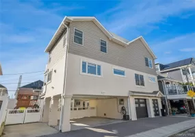 71 Michigan Street, Long Beach, NY, 5 Bedrooms Bedrooms, 13 Rooms Rooms,3 BathroomsBathrooms,Residential,For Rent,Michigan,0,1013894 71 Michigan Street, Long Beach, NY, 5 Bedrooms Bedrooms, 13 Rooms Rooms,3 BathroomsBathrooms,Residential,For Rent,Michigan,0,1013894
