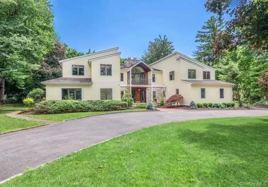 8 Harbor Acres Road, North Hempstead, NY, 6 Bedrooms Bedrooms, 13 Rooms Rooms,4 BathroomsBathrooms,Residential,For Rent,Harbor Acres,0,1014793 8 Harbor Acres Road, North Hempstead, NY, 6 Bedrooms Bedrooms, 13 Rooms Rooms,4 BathroomsBathrooms,Residential,For Rent,Harbor Acres,0,1014793