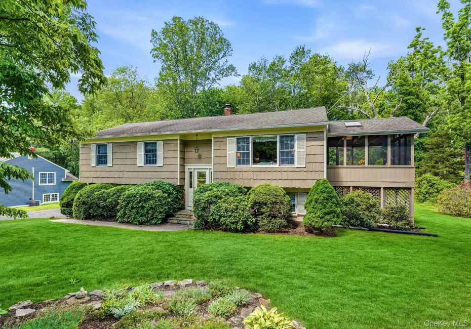 Pristine home in a great location Pristine home in a great location