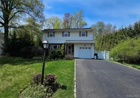 72 Schriever Lane, Clarkstown, NY, 4 Bedrooms Bedrooms, 9 Rooms Rooms,2 BathroomsBathrooms,Residential,For Rent,Schriever,0,1013036 72 Schriever Lane, Clarkstown, NY, 4 Bedrooms Bedrooms, 9 Rooms Rooms,2 BathroomsBathrooms,Residential,For Rent,Schriever,0,1013036