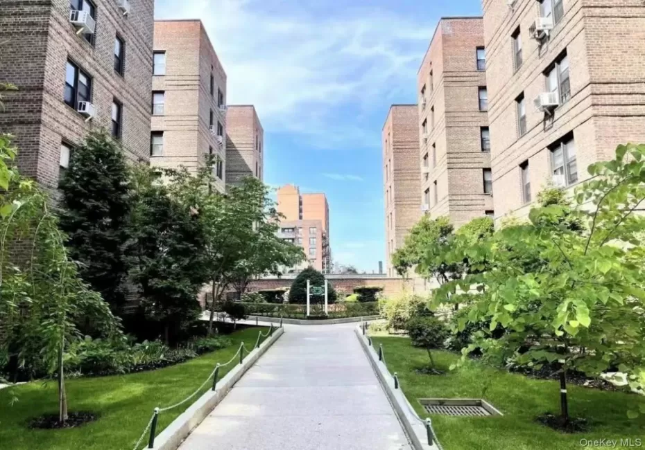 43-40 Union Street, New York, NY, 2 Bedrooms Bedrooms, 4 Rooms Rooms,1 BathroomBathrooms,Residential,For Rent,Union,0,1014827 43-40 Union Street, New York, NY, 2 Bedrooms Bedrooms, 4 Rooms Rooms,1 BathroomBathrooms,Residential,For Rent,Union,0,1014827