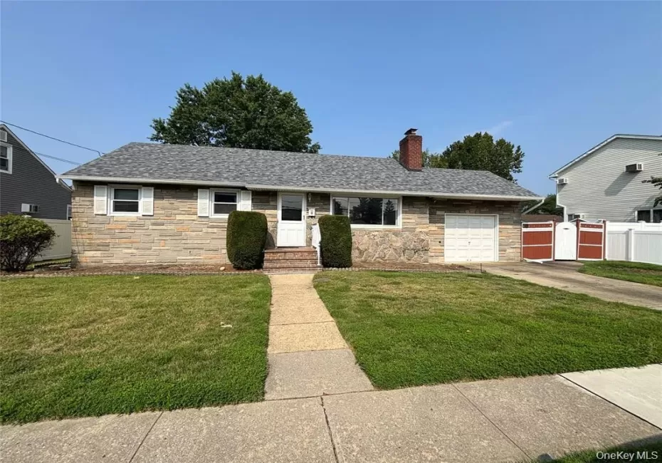 235 10th Street, Oyster Bay, NY, 3 Bedrooms Bedrooms, 5 Rooms Rooms,1 BathroomBathrooms,Residential,For Rent,10th,0,1014919 235 10th Street, Oyster Bay, NY, 3 Bedrooms Bedrooms, 5 Rooms Rooms,1 BathroomBathrooms,Residential,For Rent,10th,0,1014919