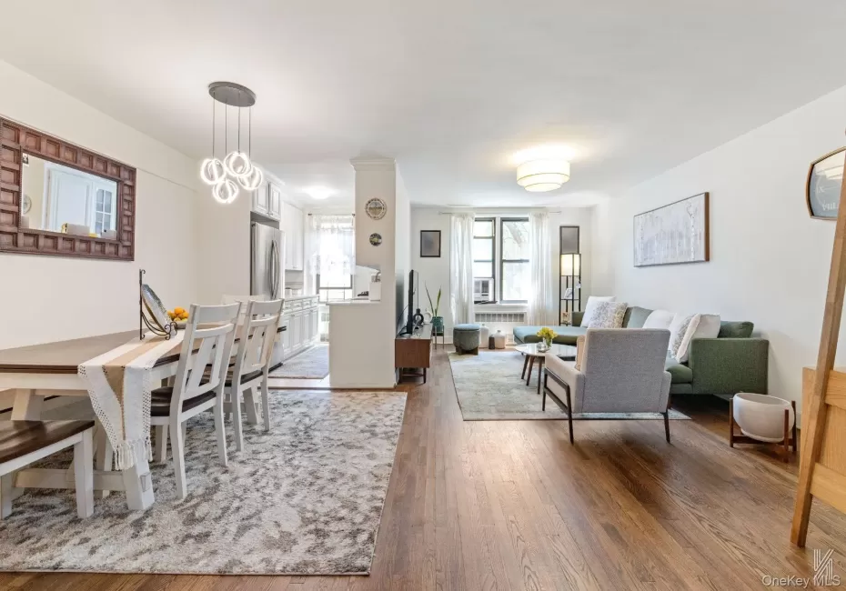 33-45 94th Street, New York, NY, 2 Bedrooms Bedrooms, 4 Rooms Rooms,1 BathroomBathrooms,Residential,For Rent,94th,0,1014973 33-45 94th Street, New York, NY, 2 Bedrooms Bedrooms, 4 Rooms Rooms,1 BathroomBathrooms,Residential,For Rent,94th,0,1014973
