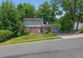 89 Beaumont Drive, Oyster Bay, NY, 4 Bedrooms Bedrooms, 8 Rooms Rooms,2 BathroomsBathrooms,Residential,For Rent,Beaumont,0,1015018 89 Beaumont Drive, Oyster Bay, NY, 4 Bedrooms Bedrooms, 8 Rooms Rooms,2 BathroomsBathrooms,Residential,For Rent,Beaumont,0,1015018