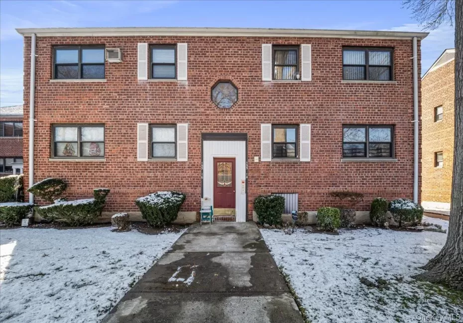 155-14 86 Street, New York, NY, 1 Bedroom Bedrooms, 5 Rooms Rooms,1 BathroomBathrooms,Residential,For Rent,86,0,1015244 155-14 86 Street, New York, NY, 1 Bedroom Bedrooms, 5 Rooms Rooms,1 BathroomBathrooms,Residential,For Rent,86,0,1015244